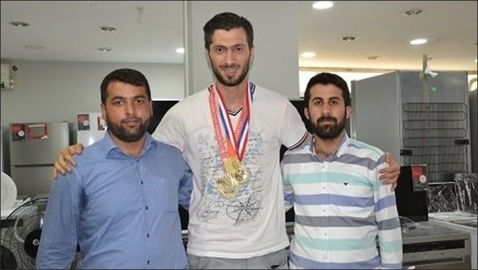 Sımak, Olimpiyat şampiyonu Siverekli sporcuyu tebrik etti