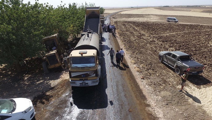 Siverek kırsalının yolları asfaltla kaplanıyor