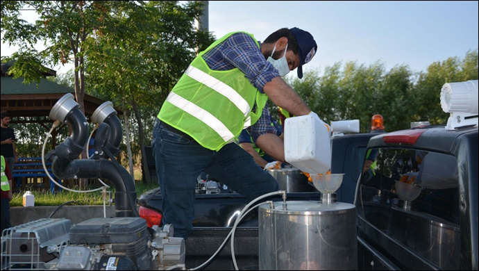 Siverek’te 50 personel 20 araçla ilaçlama yapılıyor