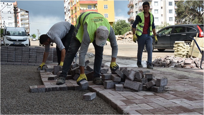 Siverek’te Kaldırım çalışmaları sürüyor