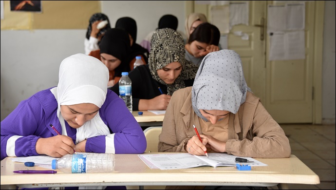 Siverek’te seri YKS denemeleri başladı