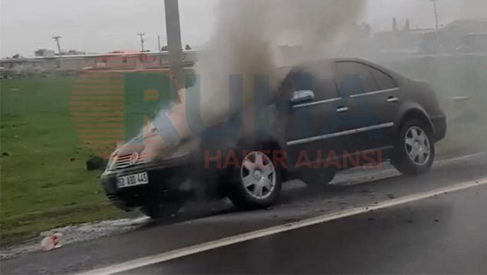 Siverek'te seyir halindeki otomobil cayır cayır yandı