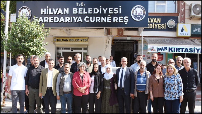 Siyasetçiler Hilvan Belediyesini Ziyaret etti