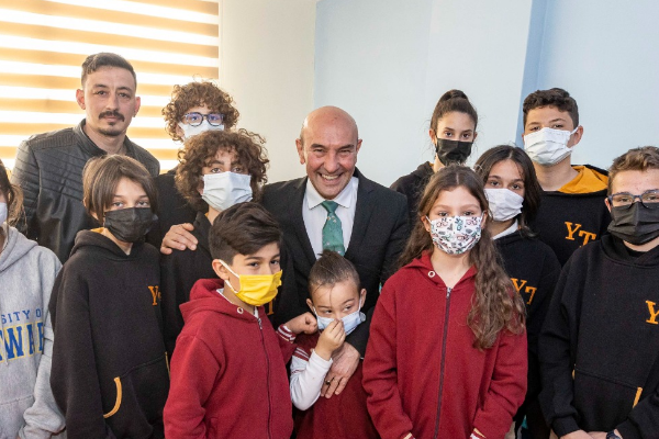 Soyer: “Bir kentin ileriye gitmesi çağı yakalaması ancak eğitimle mümkün”