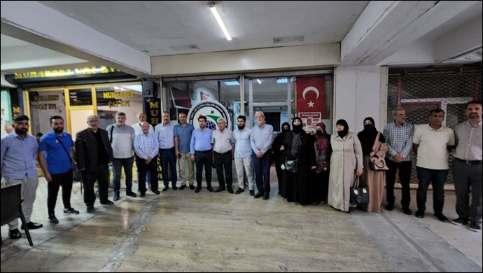 STK'lar, mültecilere yönelik 'ayrımcı ve ırkçı' söylemine karşı toplandı