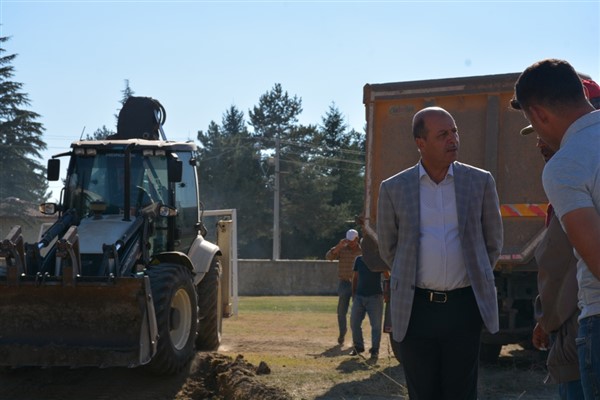 Şuhut’un FIFA standartlarına uygun sahası olacak