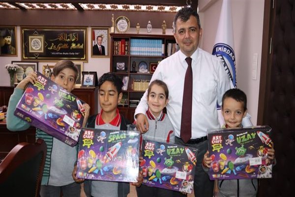 Şükrü Mola İlkokulu'dan Başkan Koyuncu'ya teşekkür ziyareti