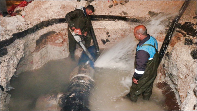 ŞUSKİ Arızaya Anında Müdahale Etti-(VİDEO)