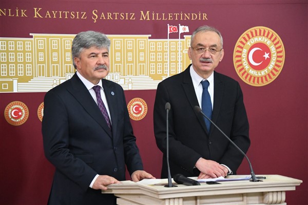 Tatlıoğlu: “Ülke krizden krize sürükleniyor”