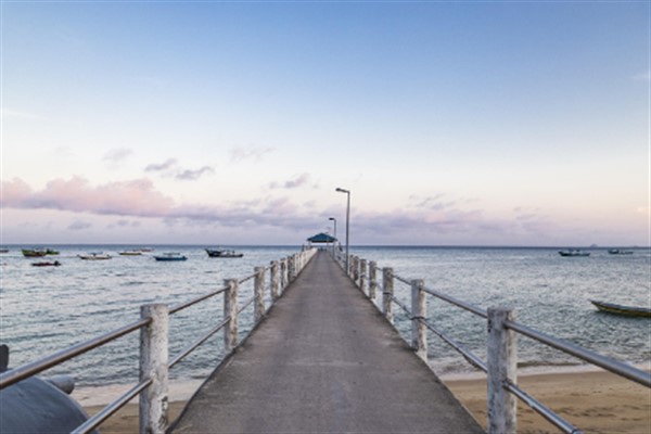 TCG Akçay, mayın gemisi Erdek Limanı'nı ziyaret etti