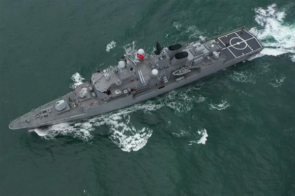 TCG Büyükada korveti, HS Navarinon ile eğitimler icra etti