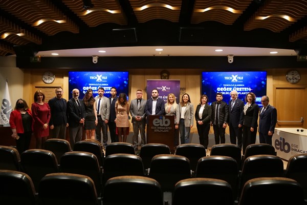 Techxtile Girişimcileri, İzmir’de sanayici ile buluştu