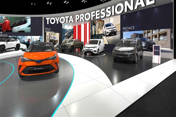 Toyota düşük emisyon rekoru kıran hibritleriyle Autoshow 2021’de