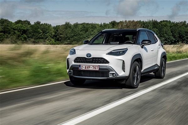 Toyota, global satışlarını yüzde 5.1 artırarak 4.9 milyona yükseltti