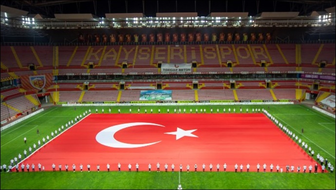 Türkiye-İtalya maçını Enea Jorgji yönetecek 