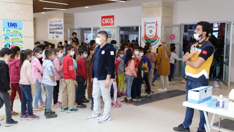 Türkiye'de İlk “Kitap Fuarında” Yerinde Aşı Uygulaması