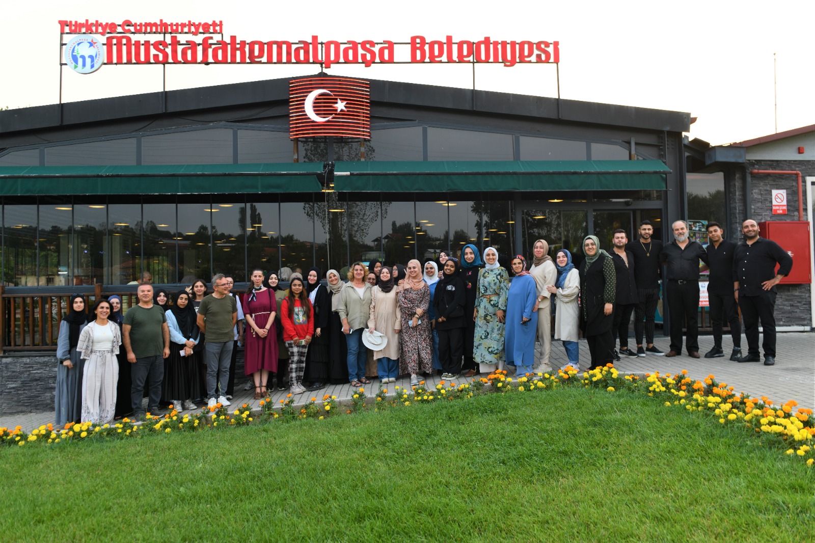 Uluslararası öğrenciler Mustafakemalpaşa'da yaz kampı programına katıldı