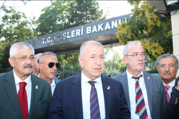 Ümit Özdağ: 