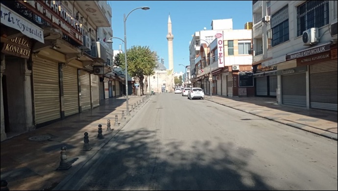 Urfalılar yasağa uyuyor: Cadde ve sokaklarda kısıtlama sessizliği