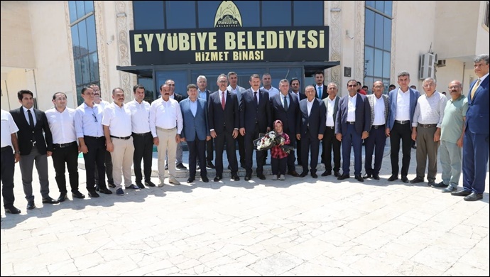 Vali Ayhan: Eyyübiye’de Elbirliğiyle Güzel Çalışmalar Yapacağız-(VİDEO)