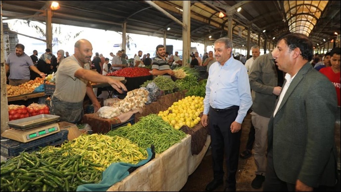 Vali Şıldak Yenişehir semt pazarını ziyaret etti