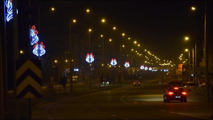 Viranşehir Belediyesi ile orta refüjler ışıl ışıl!