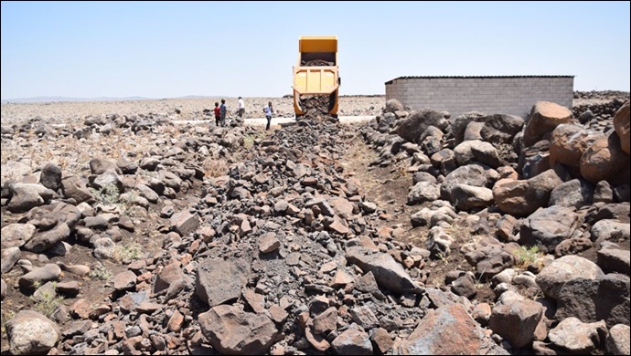 Viranşehir Belediyesinden üçdam kırsal mahallesinde stabilize yol çalışması