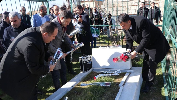 Viranşehir'de 17 Şubat Şehitleri Mezarı Başında Anıldı