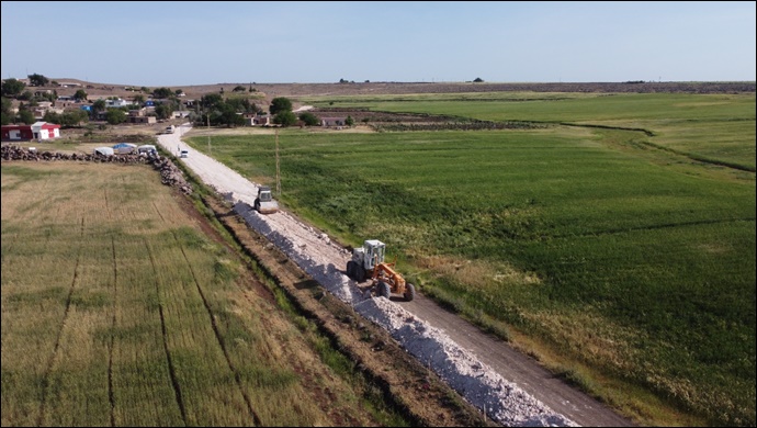 Viranşehir'de 5 ayrı noktada yol yapım çalışmaları devam ediyor-(VİDEO)
