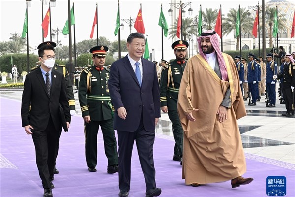 Xi Jinping, Arap ülkelerine 8 maddelik iş birliği paketi sundu