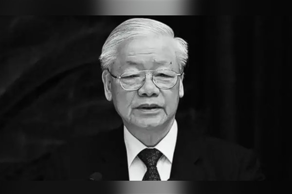 Xi'nin özel elçisinden, Nguyen Phu Trong için taziye ziyareti