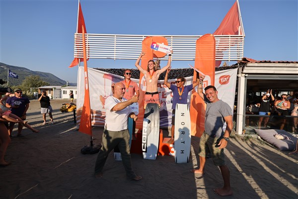 Xiaomi Kite Cup kazananları ödülleriyle buluştu