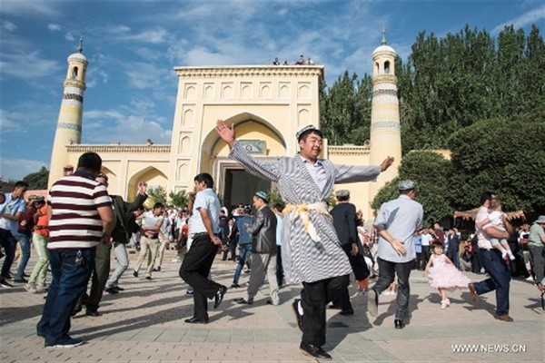 Xinjiang’daki Müslümanlar Ramazan Bayramı'nı kutladı