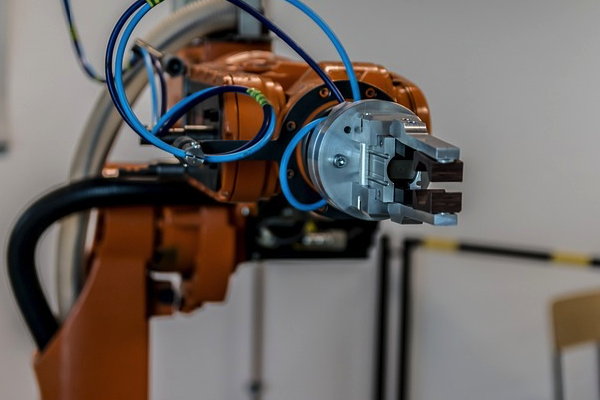 Yapay zeka ve robot teknolojisinin ilerlemesi, beraberinde olumlu etkileri de getiriyor