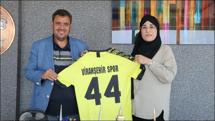 Yazmacı Seçilmeden Verdiği Sözü Tuttu