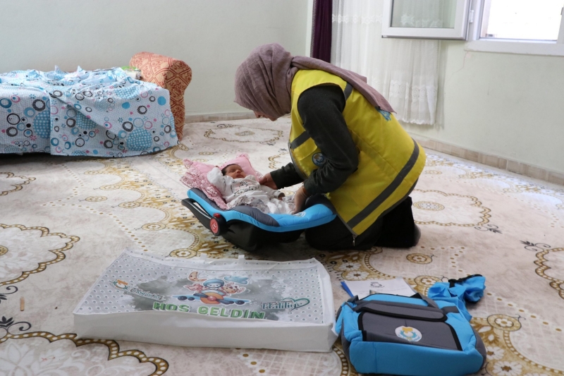 Yenidoğan bebeklerin ilk hediyeleri haliliye belediyesinden-(VİDEO)