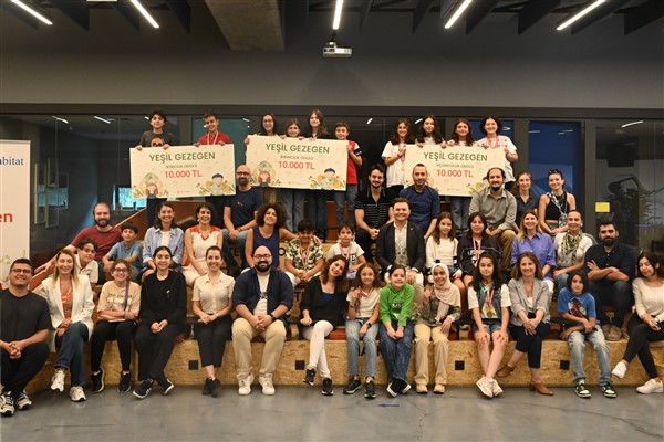 Yeşil Gezegen Fikir Maratonu’nda çocuklar iklim dostu kentler için fikir üretti