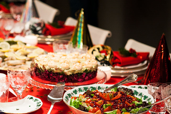 Yılbaşı sofrasına aç karnına oturmayın