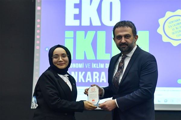 Yılmaz, İklim Değişikliği Programı'nda gençlerle buluştu