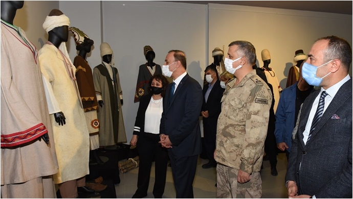 Yunus Emre Sergisi Şanlıurfa’da-(VİDEO)