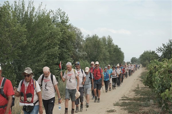 Zafer Kafilesi Salihli’ye vardı