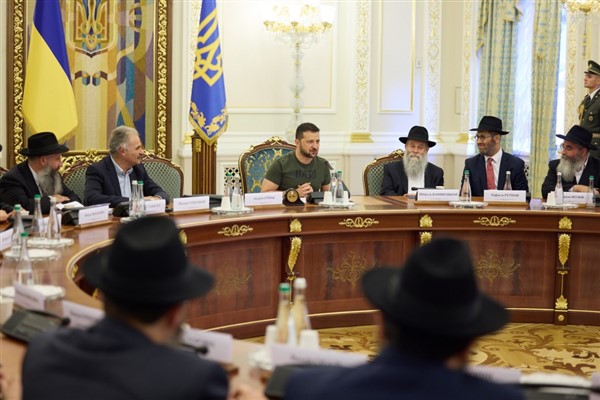 Zelenski, Ukrayna'daki Yahudi cemaatlerinin liderleri ile görüştü