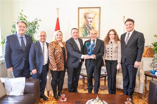 Başkan Soyer, İzmirli turizmcileri ağırladı
