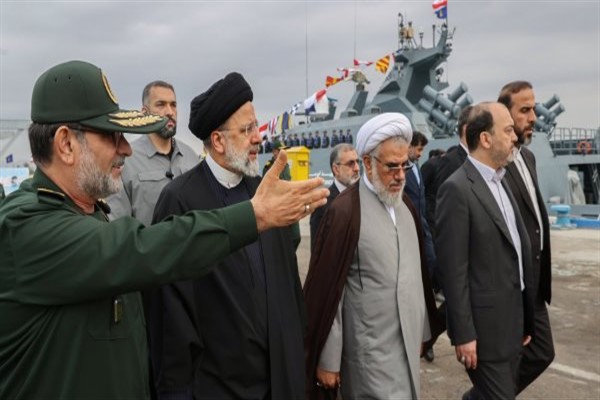 İran Cumhurbaşkanı Reisi, Deniz İlerleme Sergisi'ni ziyaret etti