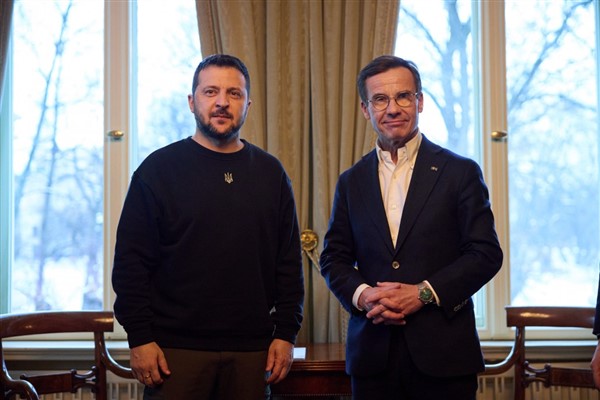 Zelenski'den İsveç Başbakanı Kristersson'a askeri yardım paketi için teşekkür